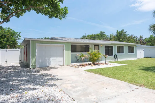 $3,500 | 347 South Lakeside Drive, Satellite Beach, FL 32937