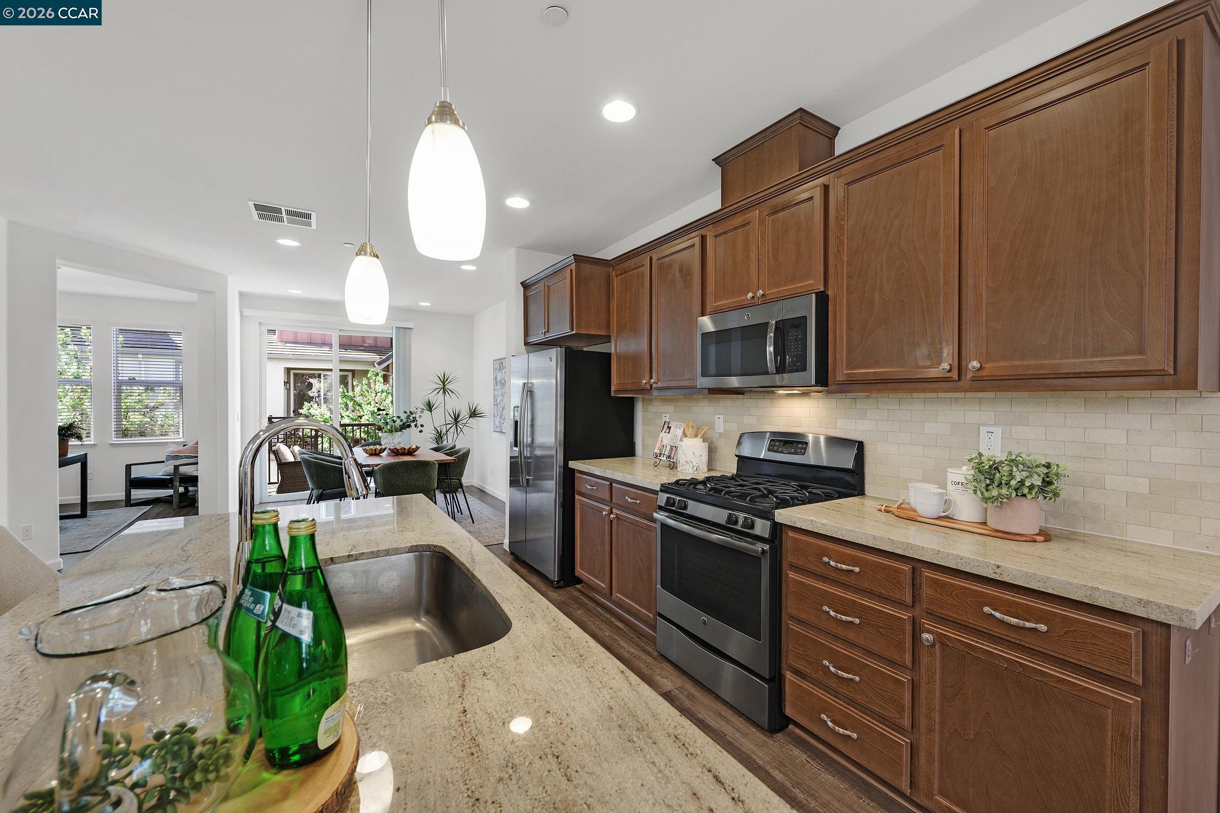 4166 Forest Springs Road Dublin, CA 94568 - Photo 19 of 45