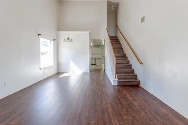 $2,000 | 15124 Katie's Corner Lane, Pflugerville, TX 78660