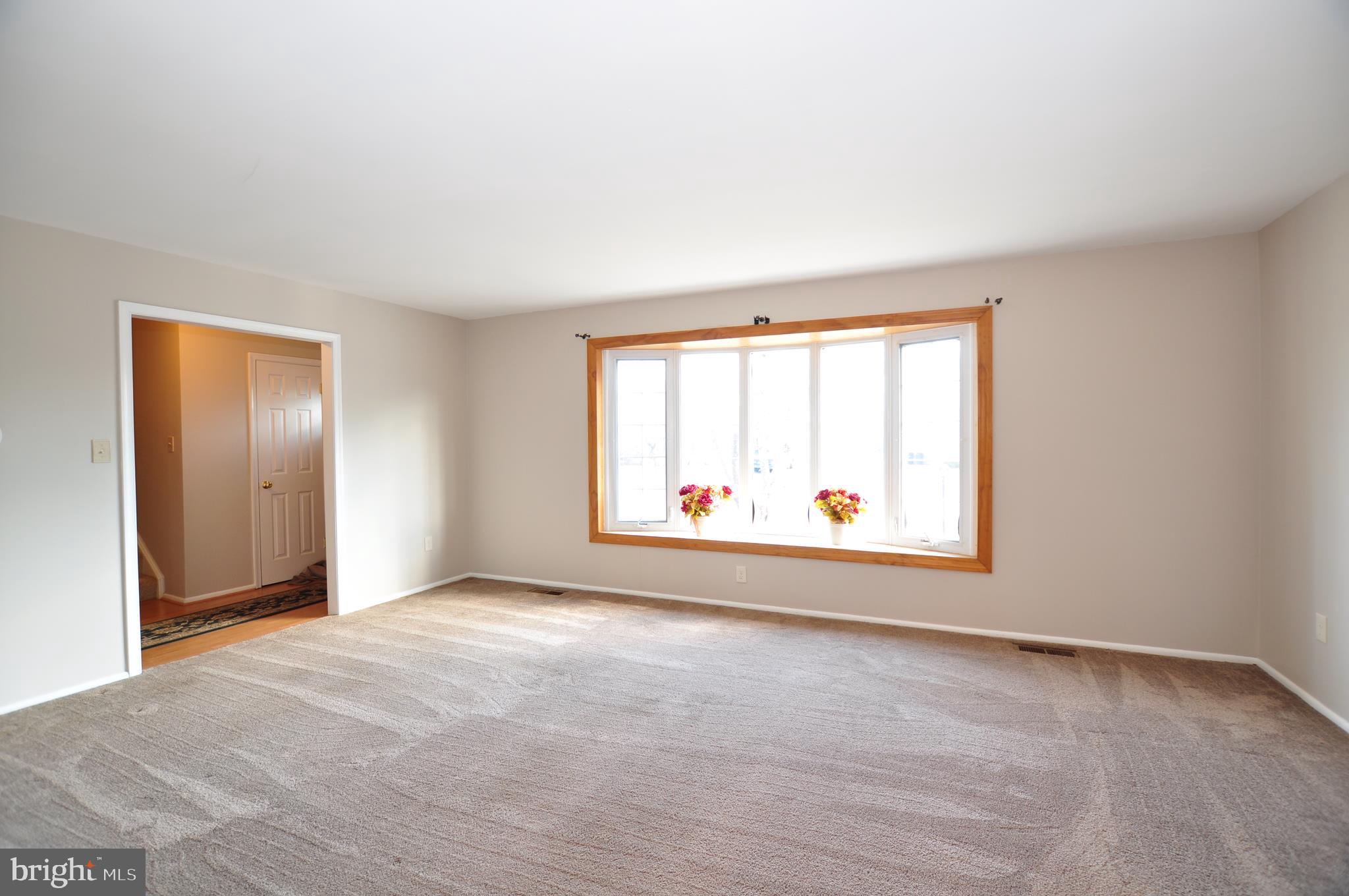 19412 Olney Mill Road Olney, MD 20832 - Photo 14 of 60 Original Wood Floors Under Plush Carpet!