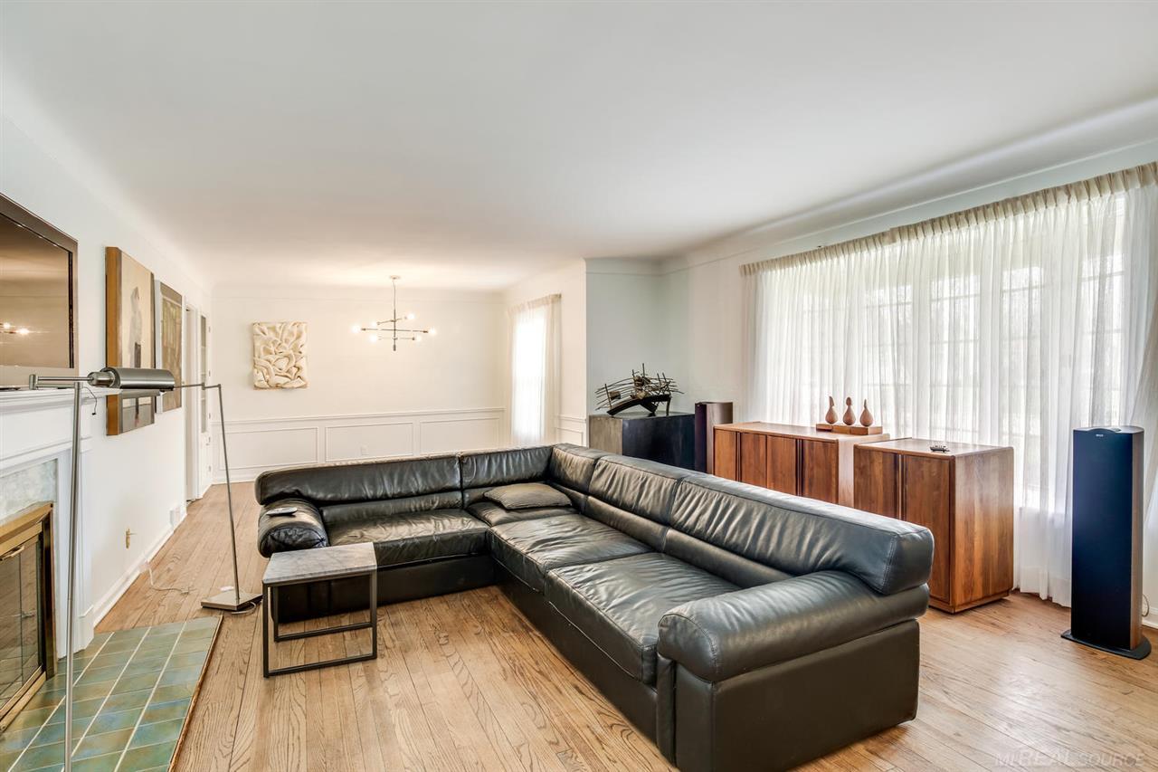 65 Shoreham Road Grosse Pointe, MI 48236 - Photo 4 of 29 31345950-3.JPG