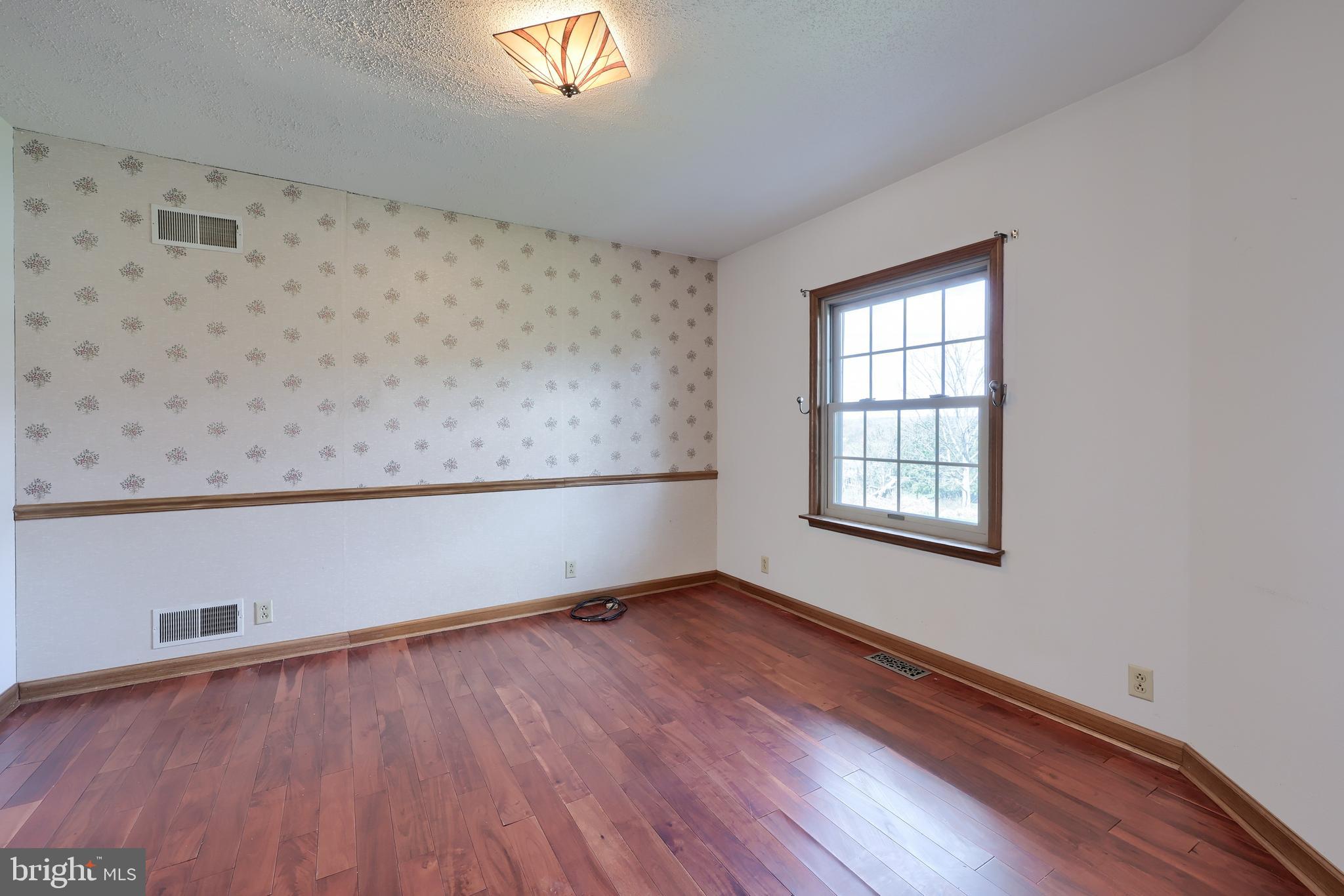 178 Moore Road Lebanon, PA 17046 - Photo 4 of 46 Gallery Image 4