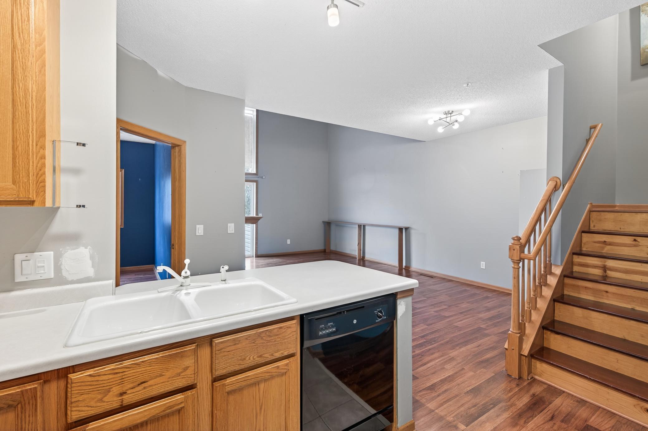 10705 Unity Street Northwest, Unit 6 Coon Rapids, MN 55433 - Photo 14 of 28