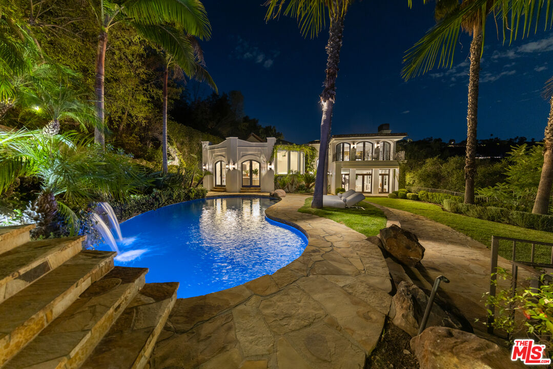 10048 Cielo Drive Beverly Hills, CA 90210 - Photo 30 of 36