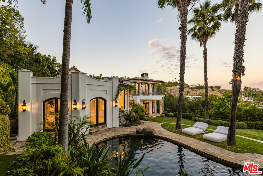 10048 Cielo Drive Beverly Hills, CA 90210 - Photo 33 of 36