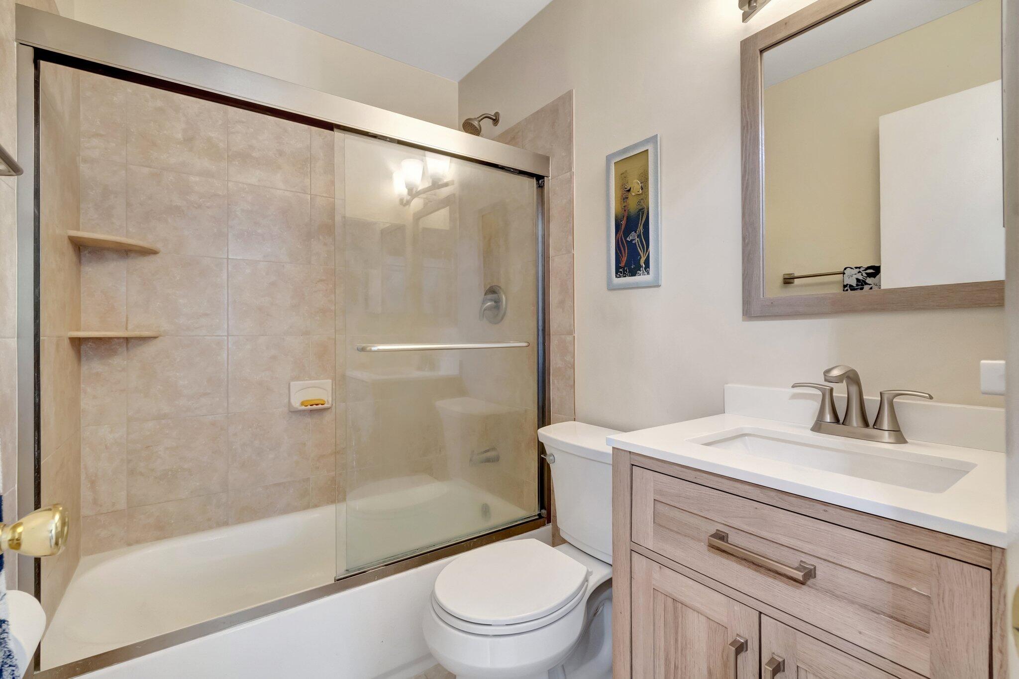 23359 Southwest 55th Way, Unit G Boca Raton, FL 33433 - Photo 26 of 63 2nd Full Bathroom