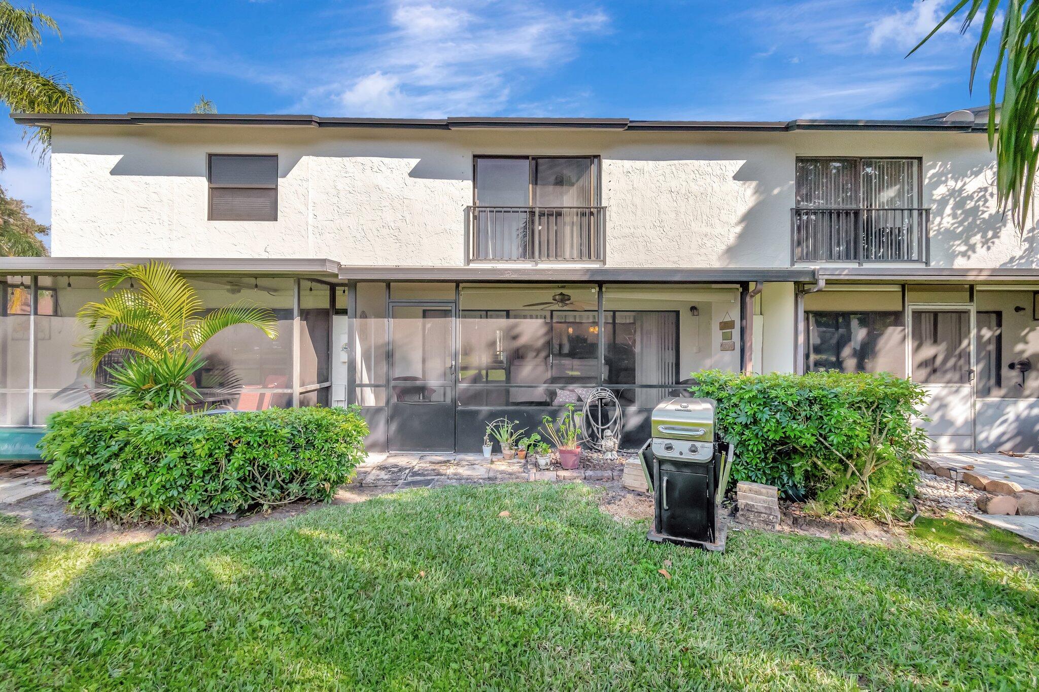 23359 Southwest 55th Way, Unit G Boca Raton, FL 33433 - Photo 35 of 63 Yes--You can have a Grill!