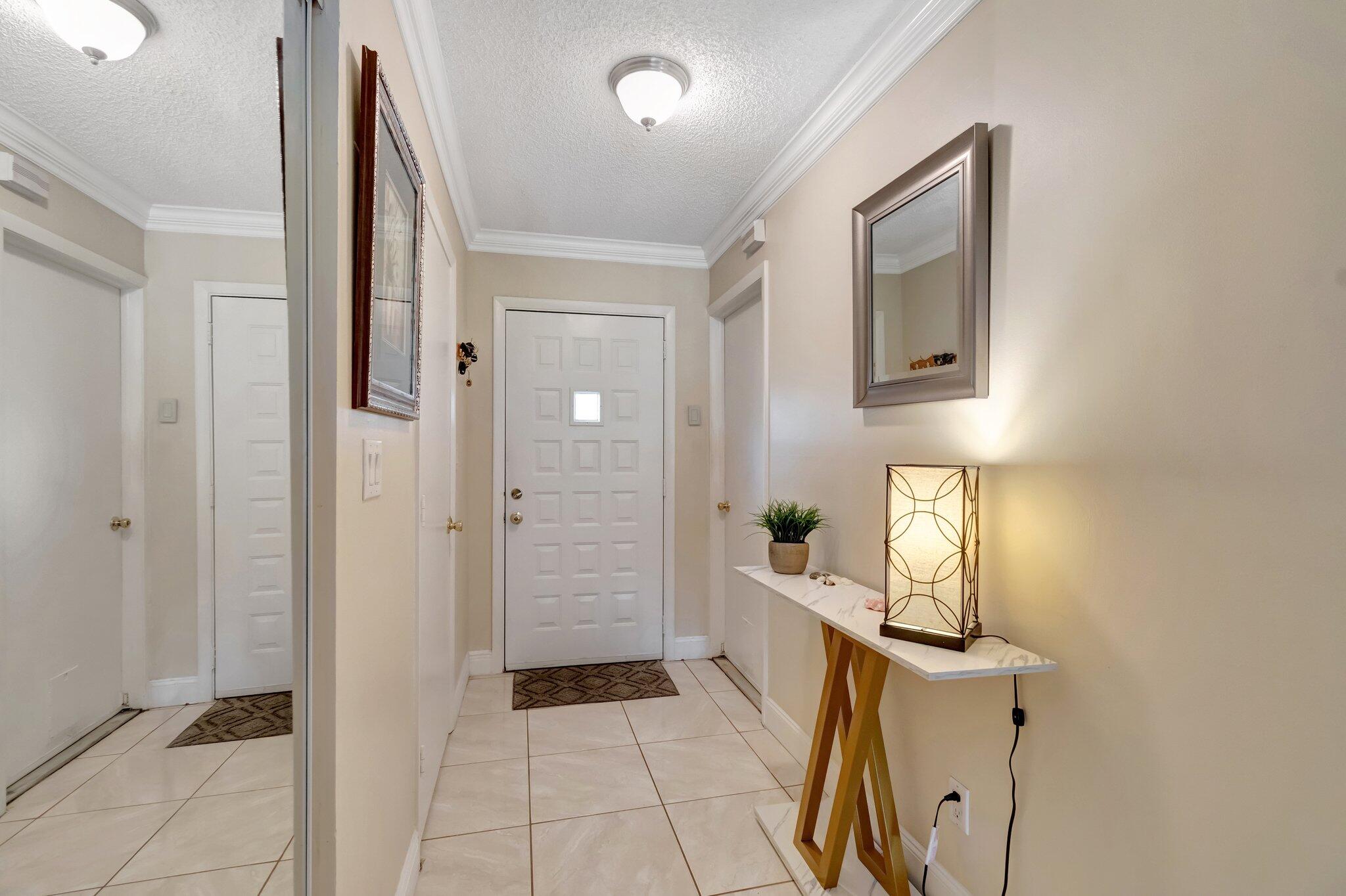23359 Southwest 55th Way, Unit G Boca Raton, FL 33433 - Photo 40 of 63 Foyer