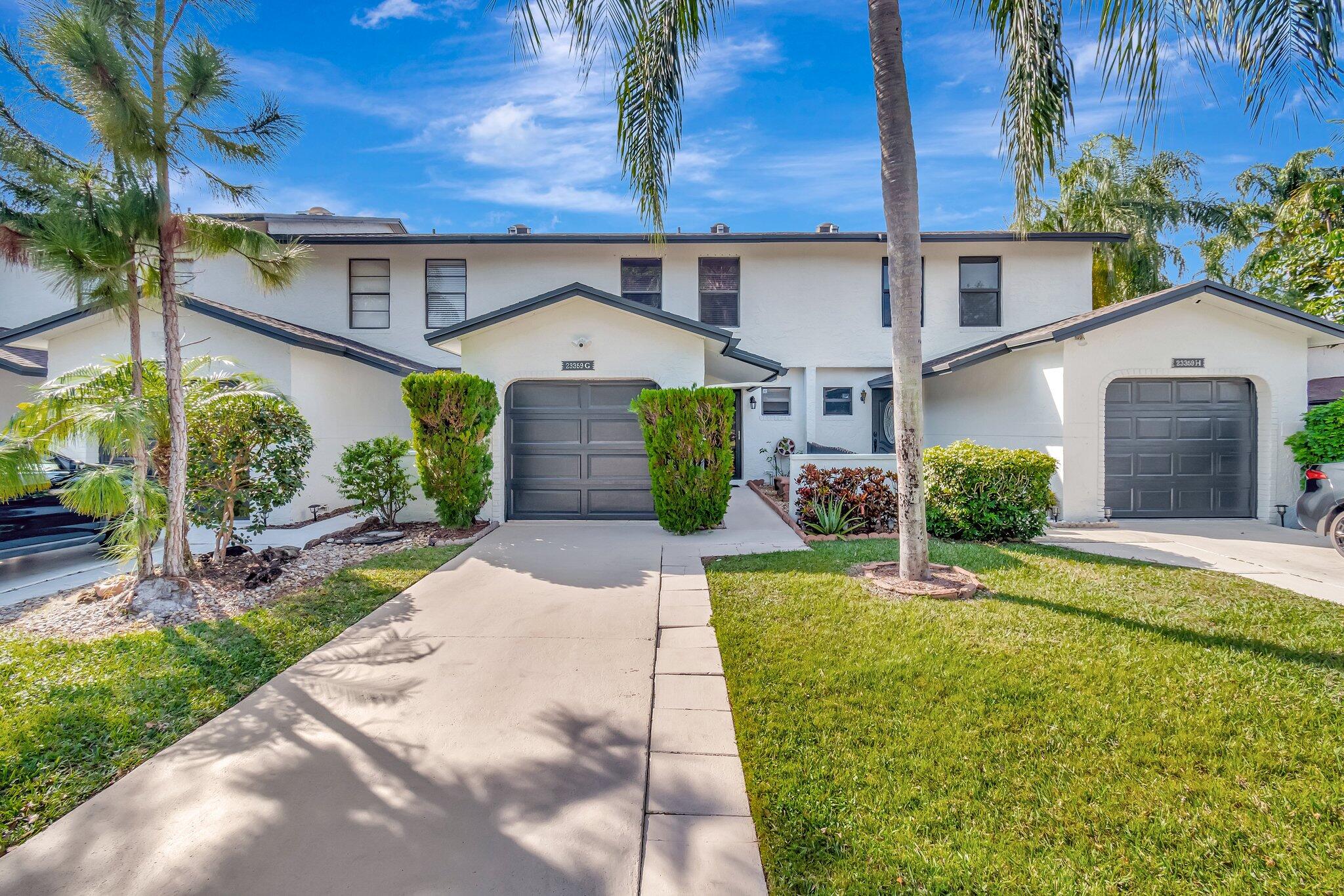 23359 Southwest 55th Way, Unit G Boca Raton, FL 33433 - Photo 43 of 63 Parking for 3 Cars!