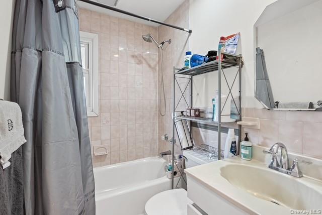 4236 Clarissa Road Bethpage, NY 11714 - Photo 17 of 22
