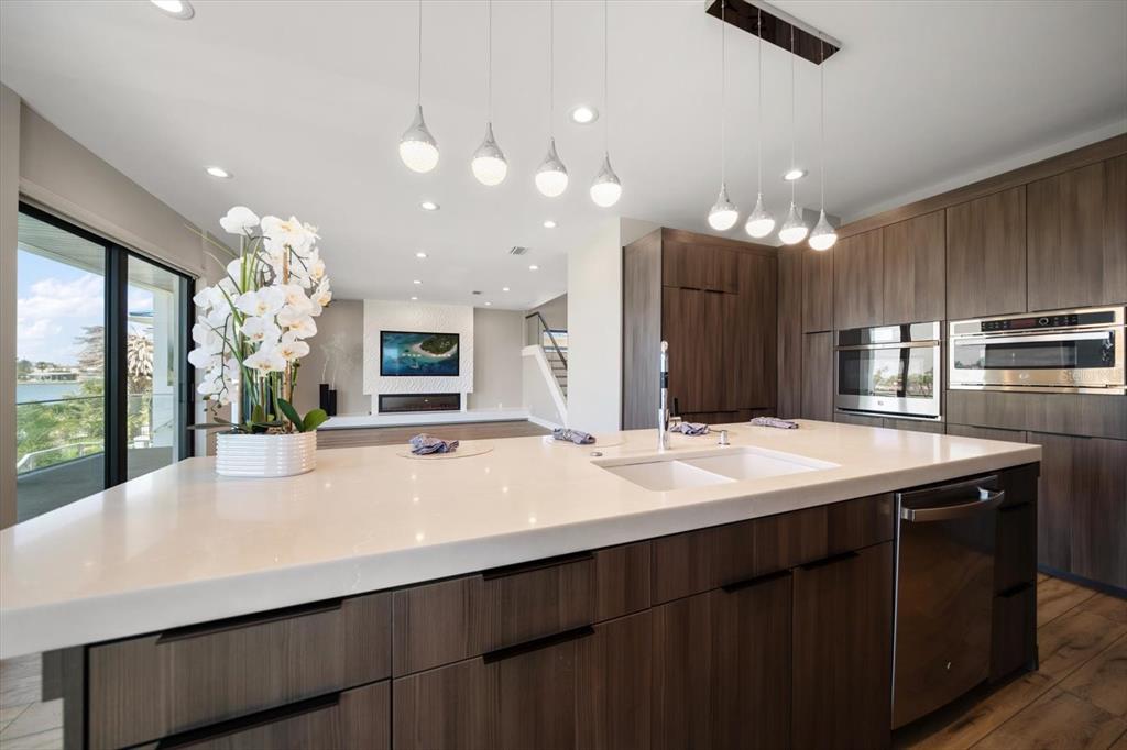 16047 Redington Drive Redington Beach, FL 33708 - Photo 20 of 80