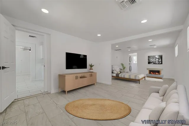 $1,950 | 1716 Pacific Street, Las Vegas, NV 89104