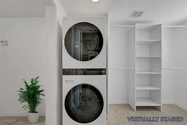 $1,950 | 1716 Pacific Street, Las Vegas, NV 89104