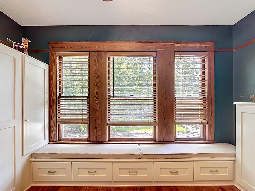 705 Southeast 5th Street Ocala, FL 34471 - Photo 32 of 41 a view of window and a living room