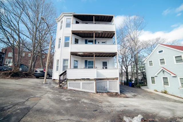 $3,500 | 10 Duffley Court, Unit 1, Chestnut Hill, MA 02467