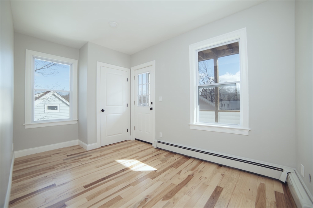 10 Duffley Court, Unit 1 Chestnut Hill, MA 02467 - Photo 8 of 29