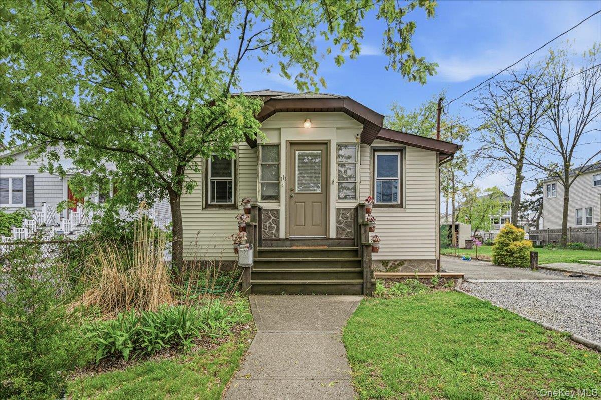 111 Ray Street Freeport, NY 11520 - Photo 1 of 25
