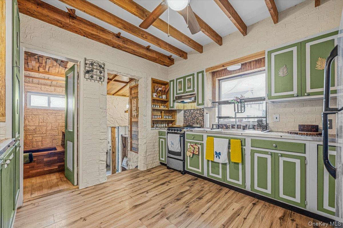 111 Ray Street Freeport, NY 11520 - Photo 4 of 25 Kitchen