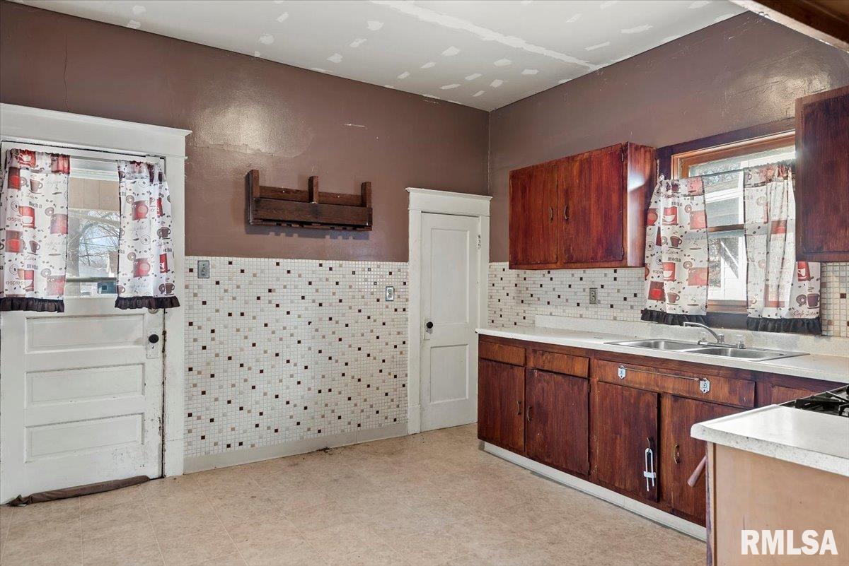 1505 Pennsylvania Avenue Springfield, IL 62702 - Photo 13 of 25