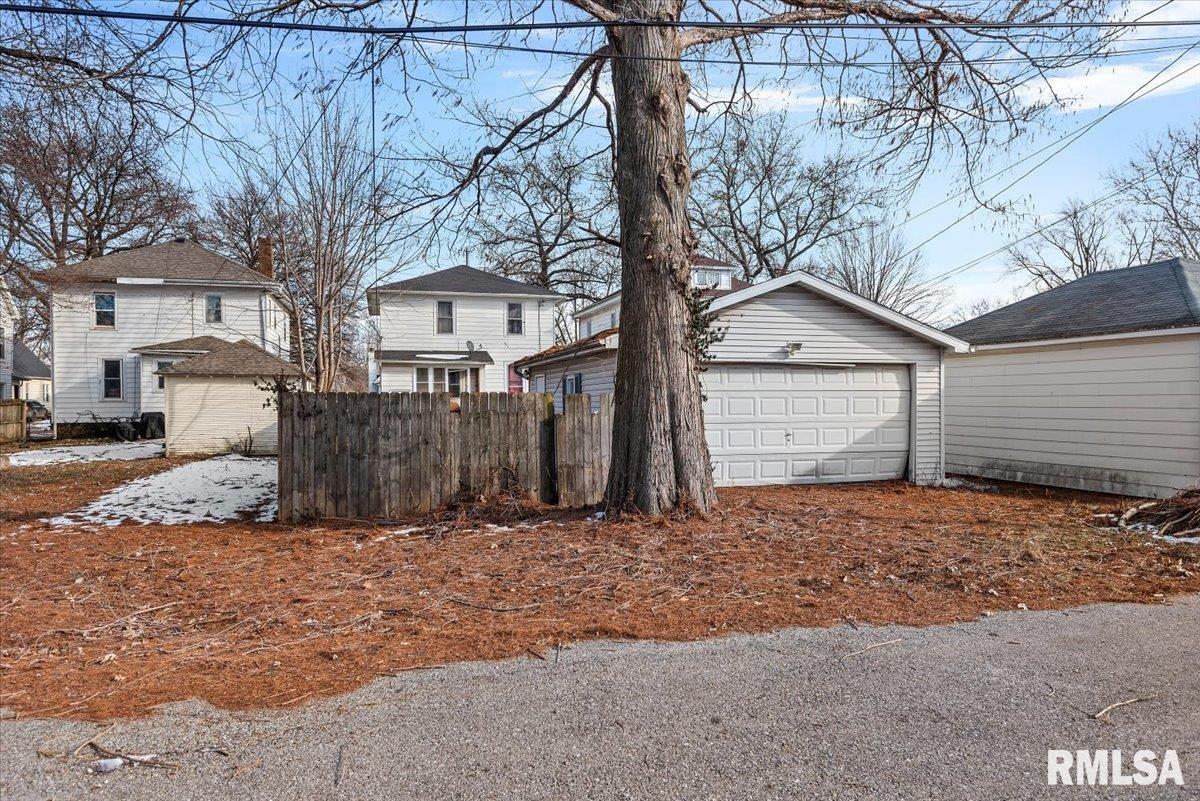 1505 Pennsylvania Avenue Springfield, IL 62702 - Photo 22 of 25