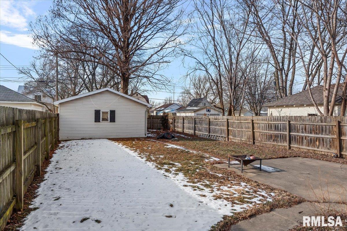 1505 Pennsylvania Avenue Springfield, IL 62702 - Photo 23 of 25