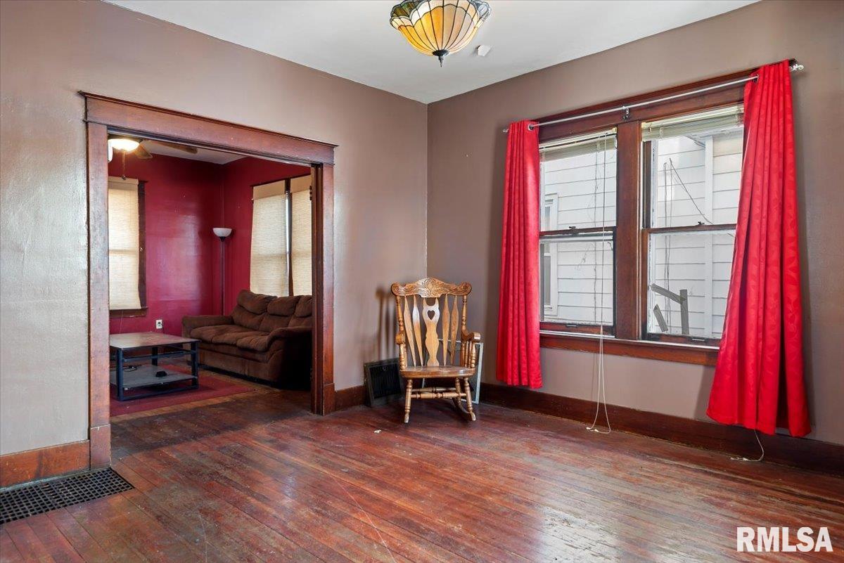 1505 Pennsylvania Avenue Springfield, IL 62702 - Photo 10 of 25