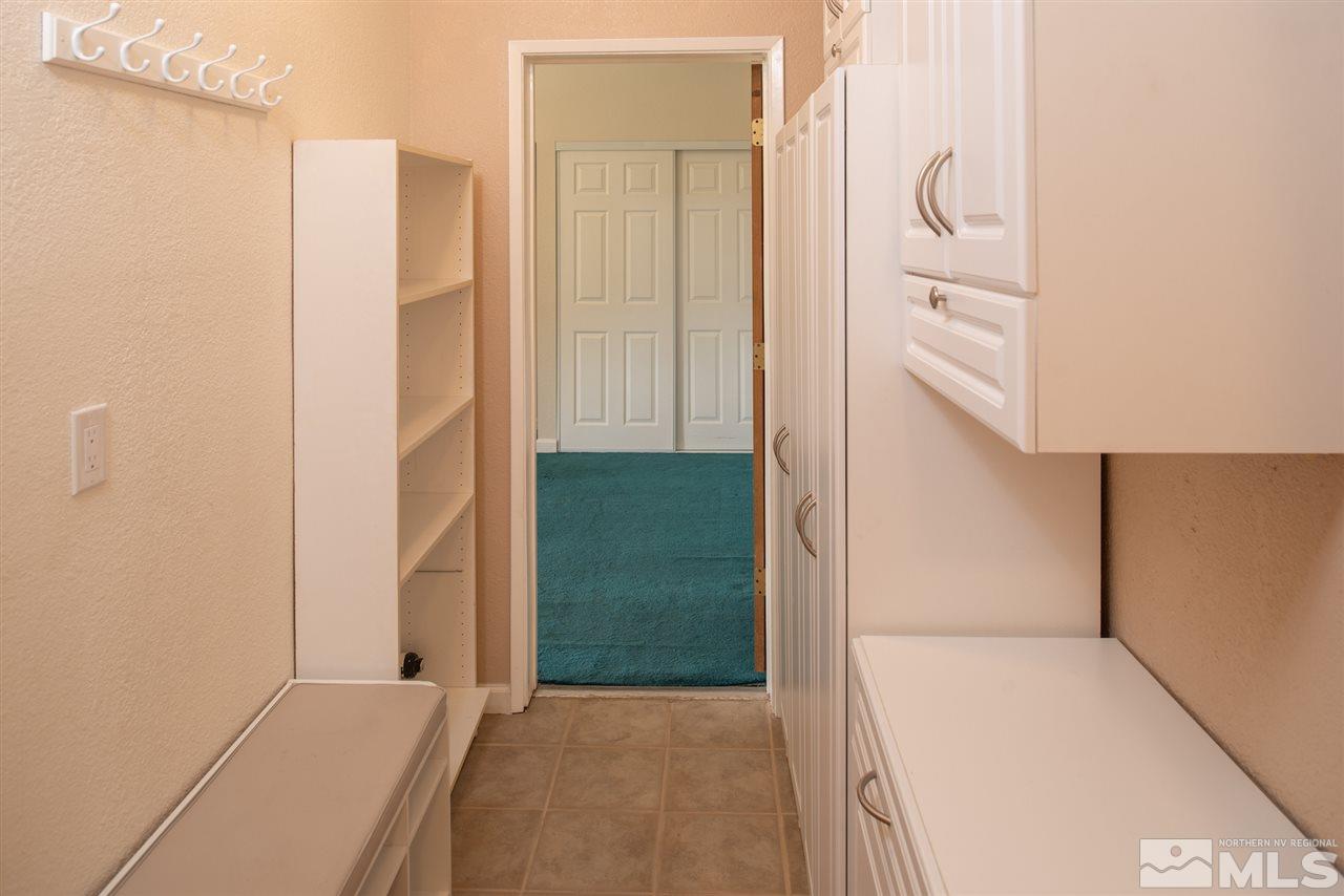 15505 Minnetonka Circle Reno, NV 89521 - Photo 15 of 25 a view of a hallway with hallway