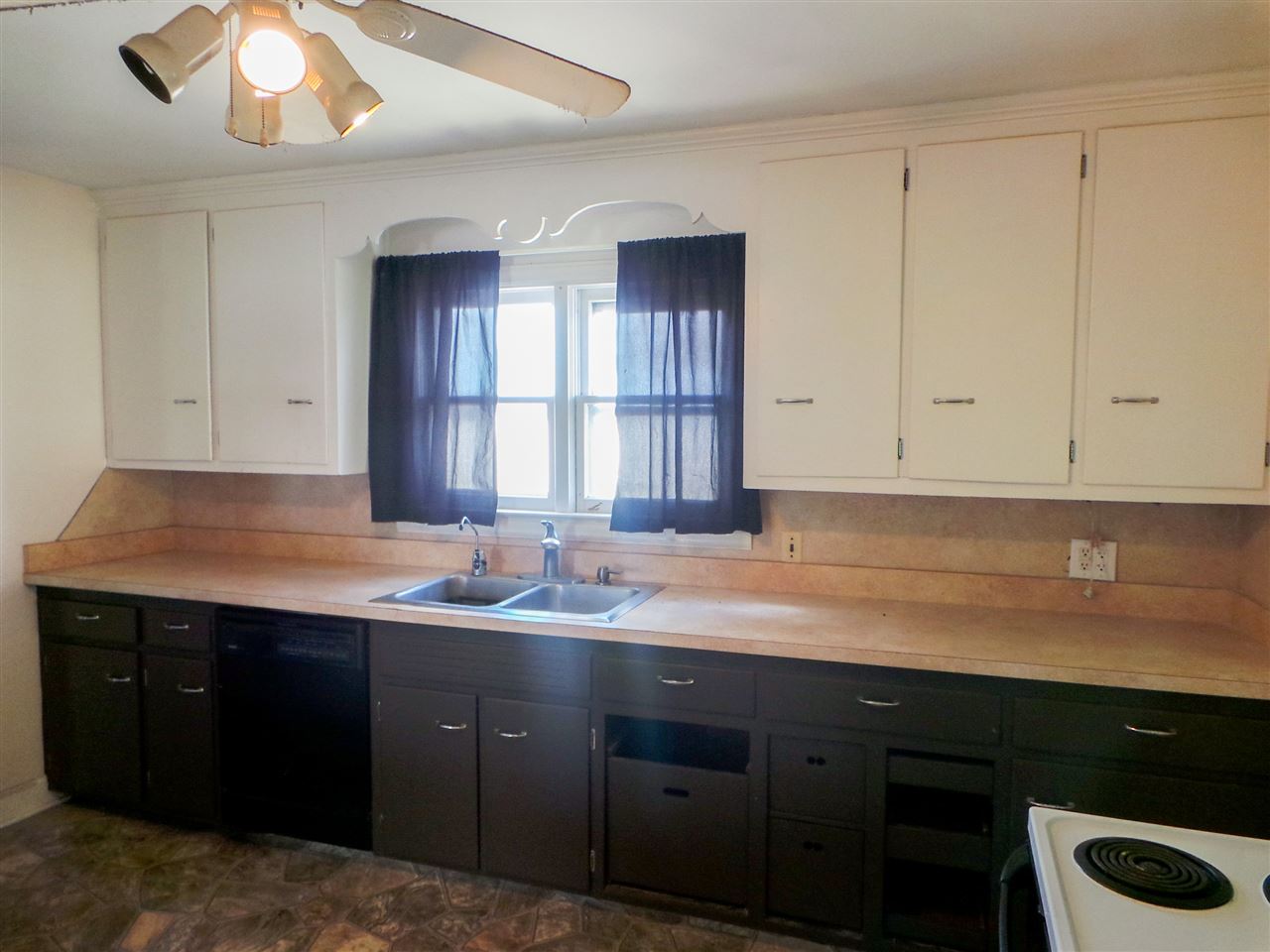 5671 North Geeck Road Corunna, MI 48817 - Photo 9 of 16