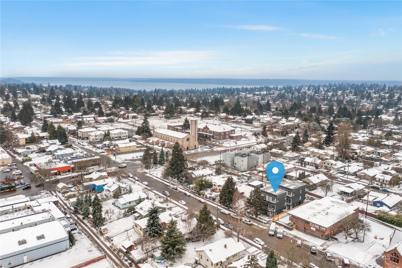 9429 18th Avenue Southwest, Unit B Seattle, WA 98106 - Photo 27 of 28 an aerial view of multiple house