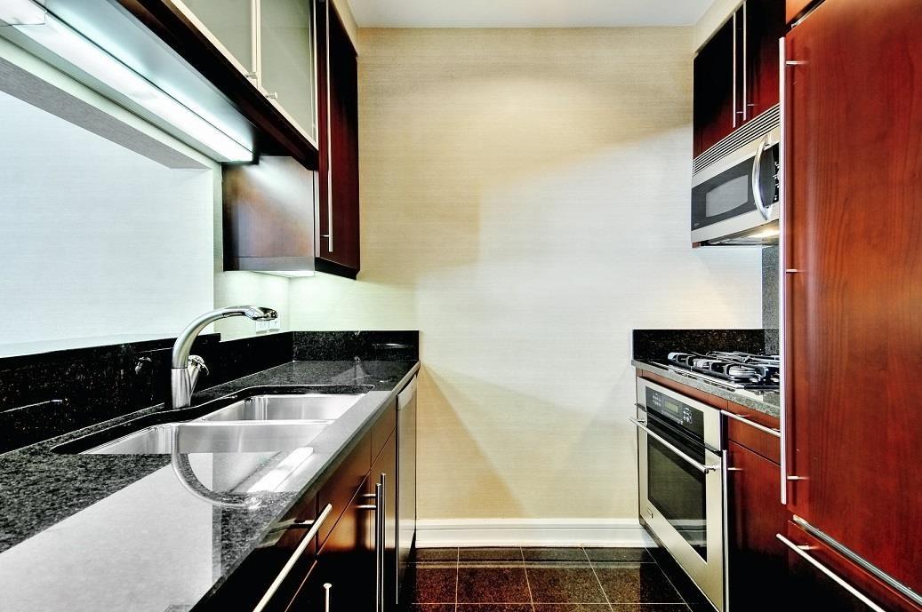 240 Riverside Boulevard, Unit 15P Manhattan, NY 10069 - Photo 6 of 16