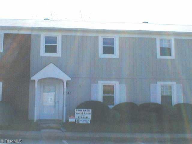 5745 B Bramblegate Road, Unit B Greensboro, NC 27409 - Photo 1 of 4 Exterior Front.