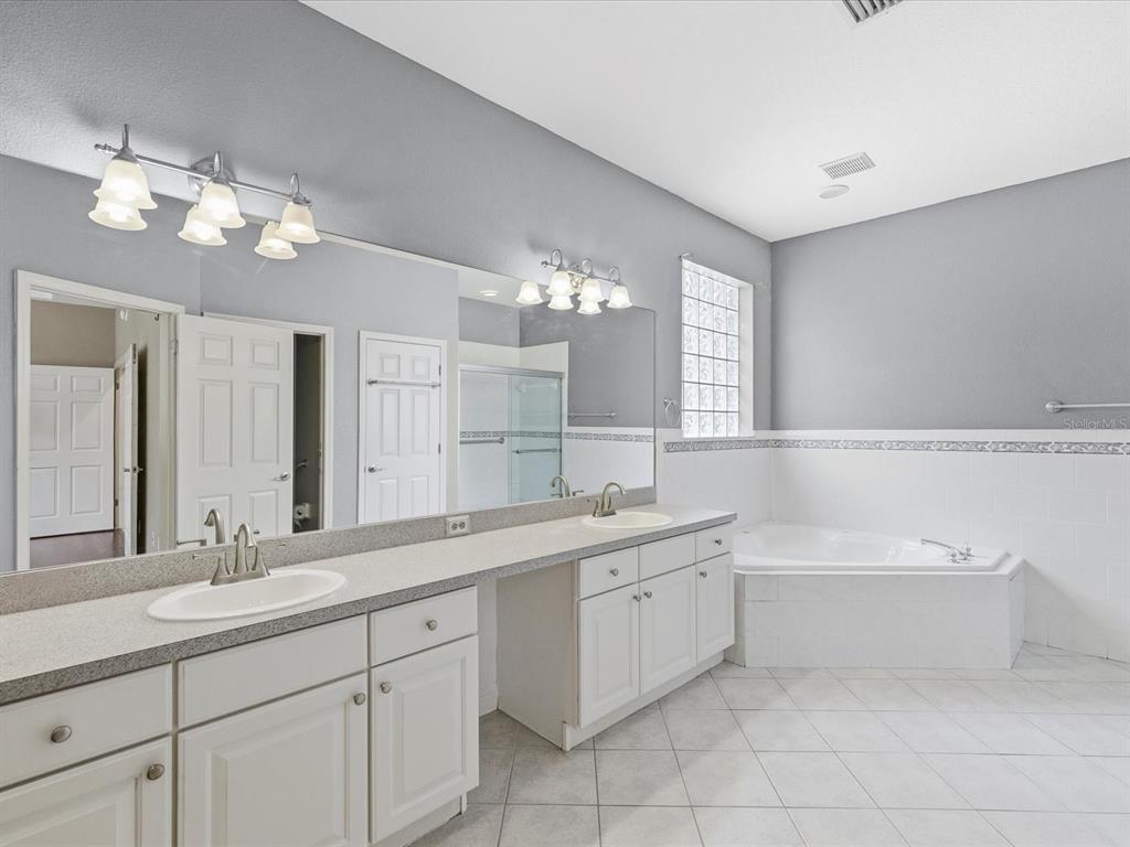 8551 Pratt Drive New Port Richey, FL 34654 - Photo 14 of 100