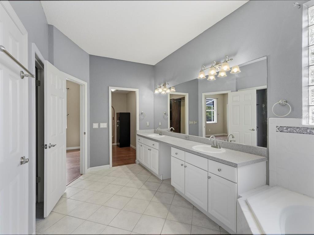 8551 Pratt Drive New Port Richey, FL 34654 - Photo 17 of 100