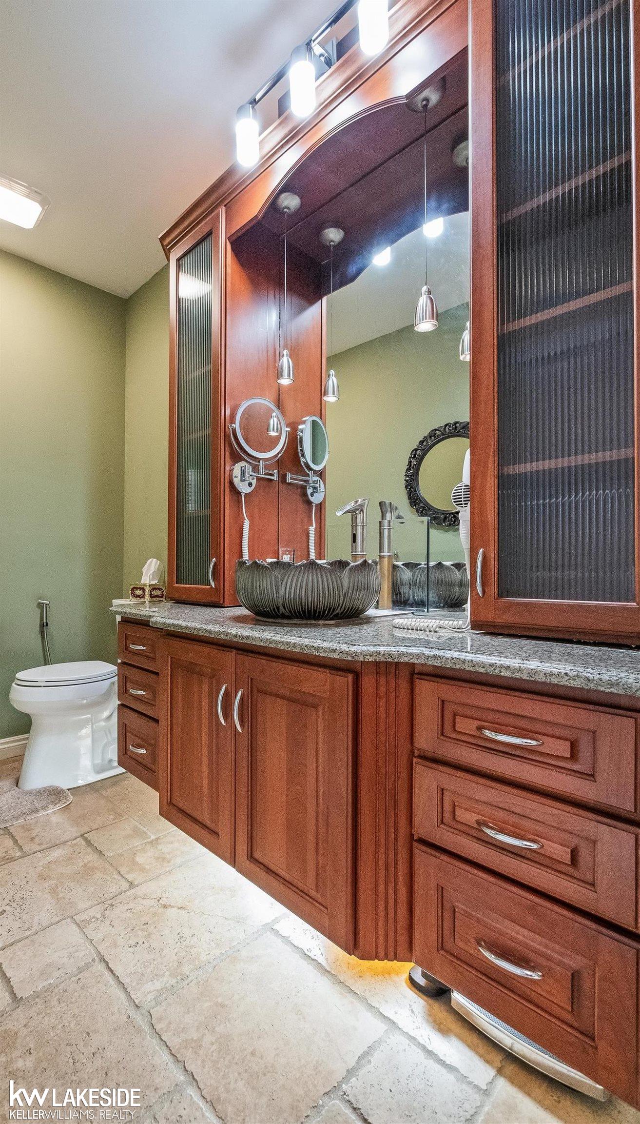6120 Evanswood Road Troy, MI 48085 - Photo 25 of 63