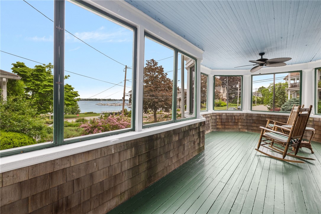 31 Windsor Road, Unit 1 Cranston, RI 02905 - Photo 5 of 44