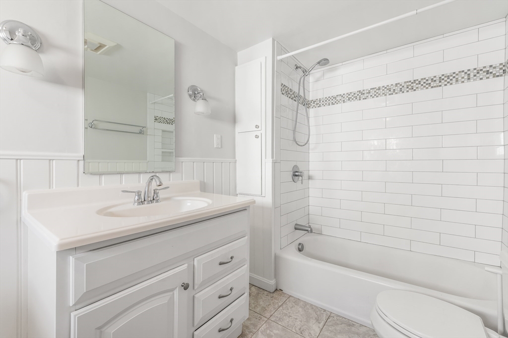 33 Pearl Street, Unit 2 Natick, MA 01760 - Photo 11 of 27