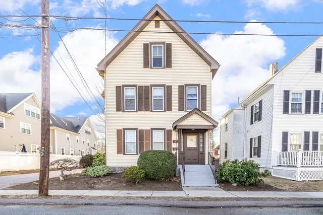 $3,400 | 33 Pearl Street, Unit 2, Natick, MA 01760