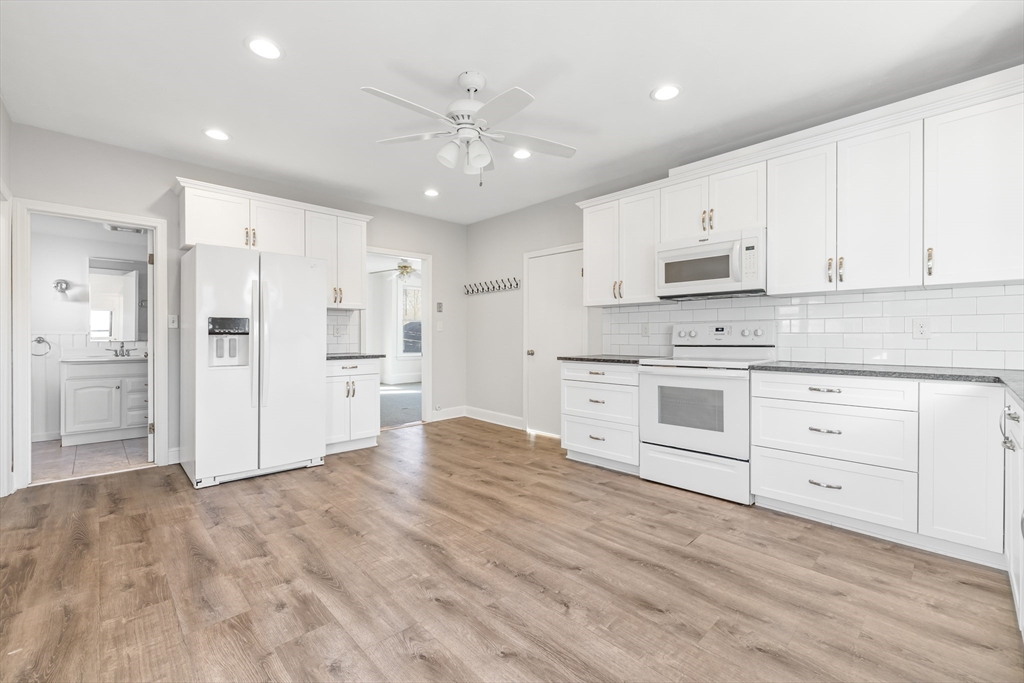 33 Pearl Street, Unit 2 Natick, MA 01760 - Photo 3 of 27