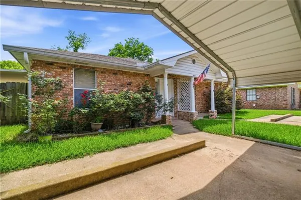 $120,000 | 809 Brooks Boulevard, Unit A, Alexandria, LA 71303
