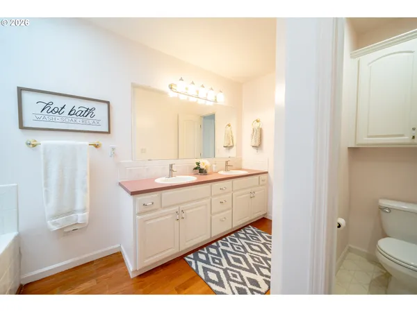 $609,000 | 312 Southwest Cascade Meadow Drive, Sublimity, OR 97385