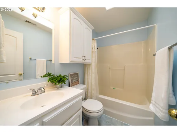 $609,000 | 312 Southwest Cascade Meadow Drive, Sublimity, OR 97385