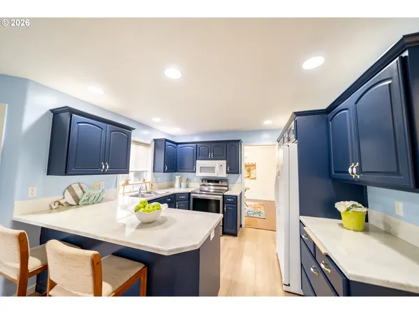 $609,000 | 312 Southwest Cascade Meadow Drive, Sublimity, OR 97385