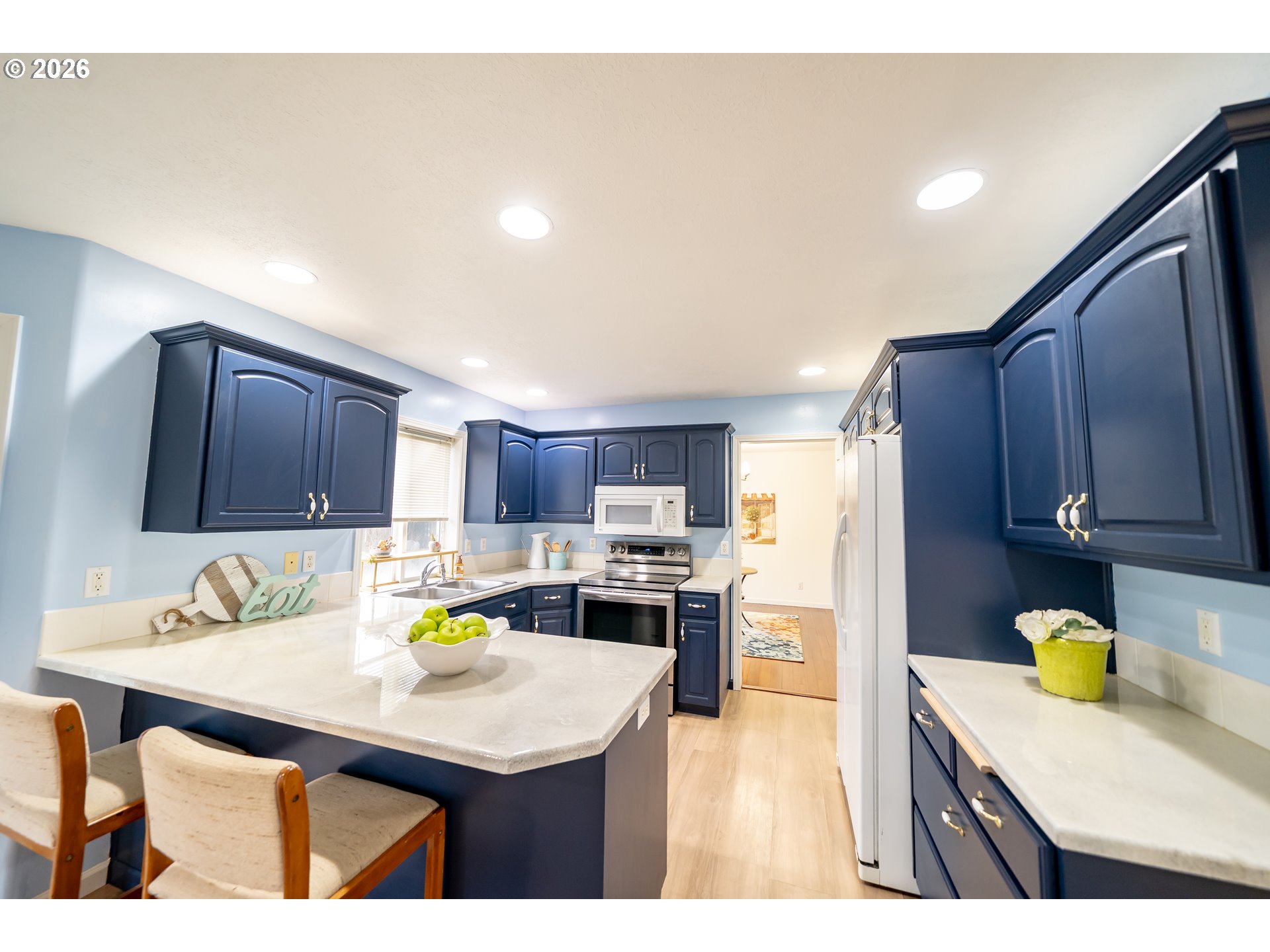 312 Southwest Cascade Meadow Drive Sublimity, OR 97385 - Photo 5 of 41