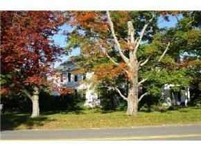 173 Winnicutt Road Stratham, NH 03885 - Photo 3 of 9