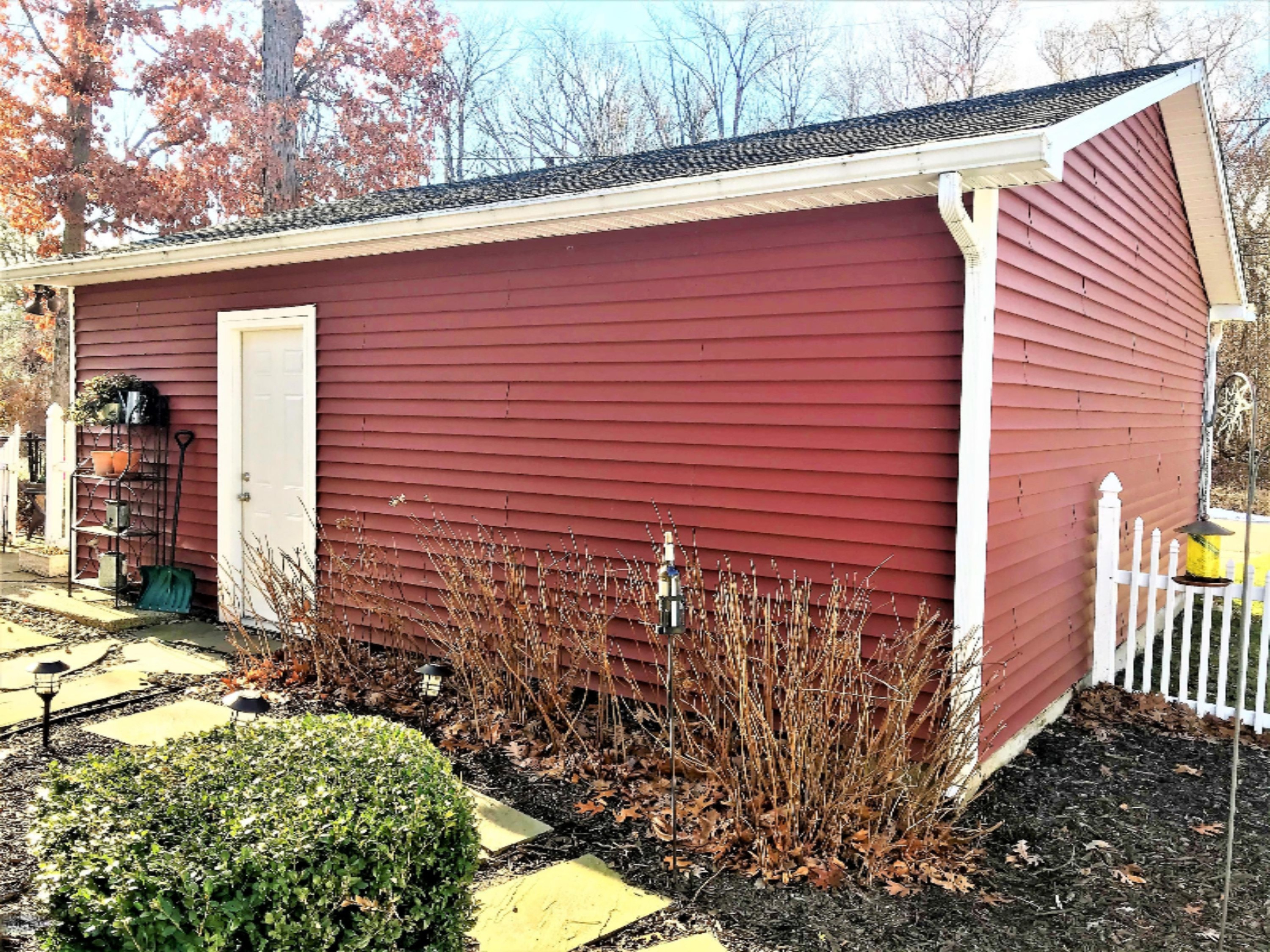 68563 Oak Spring Road Edwardsburg, MI 49112 - Photo 41 of 43 Garage