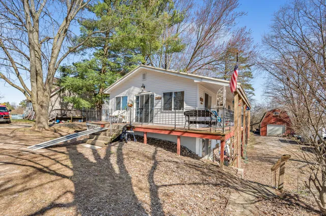 $202,500 | 9488 Miramichi Drive, Evart, MI 49631