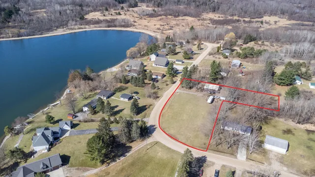 $202,500 | 9488 Miramichi Drive, Evart, MI 49631