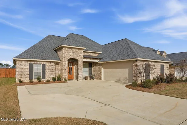 $415,000 | 1125 Old Ct Crossing, Richland, MS 39218