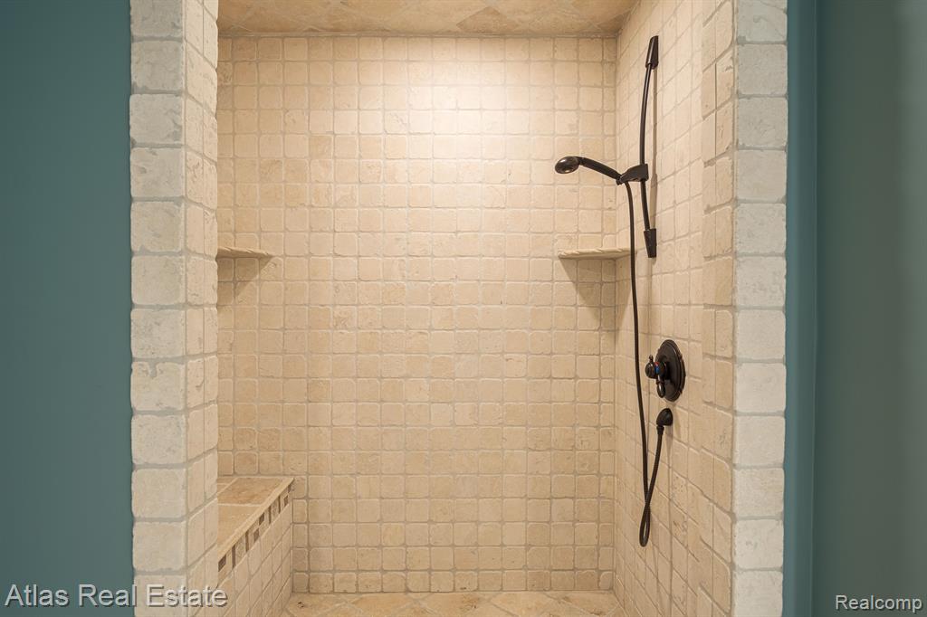 2716 Lake George Road Leonard, MI 48367 - Photo 76 of 98