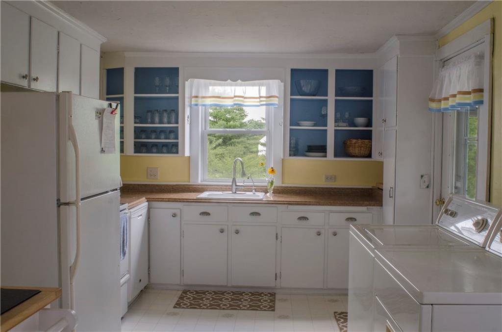 585 Gardiner Road Dresden, ME 04342 - Photo 3 of 28 Photo